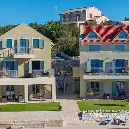 Hotel de apartamente Hellosummer Boutique Suites,near Fiscardo! 4*