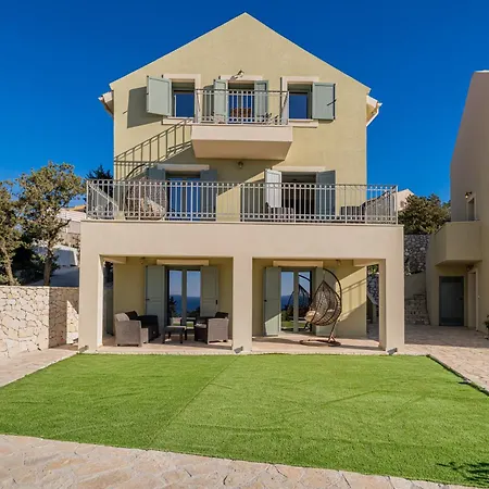 Hellosummer Boutique Suites,near Fiscardo! Hotel apartamentowy 4*