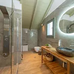 Hellosummer Boutique Suites,near Fiscardo! Aparthotel