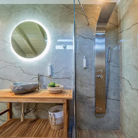 Hellosummer Boutique Suites,near Fiscardo! Apartahotel