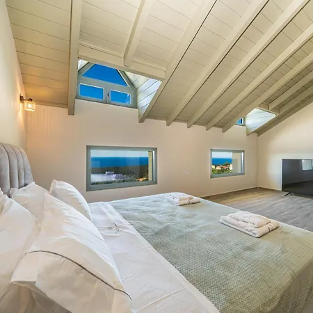 Hellosummer Boutique Suites,near Fiscardo! Apartahotel 4*
