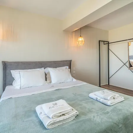 Hellosummer Boutique Suites,near Fiscardo! Apartahotel Antipata (Erisos)