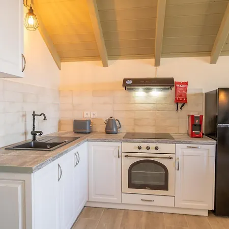 Apartahotel Hellosummer Boutique Suites,near Fiscardo! Antipata (Erisos)