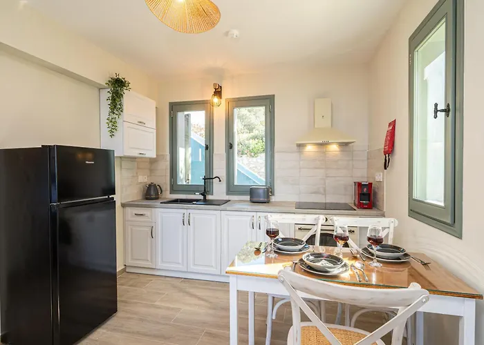 Hellosummer Boutique Suites,near Fiscardo! Aparthotel Antipata (Erisos)