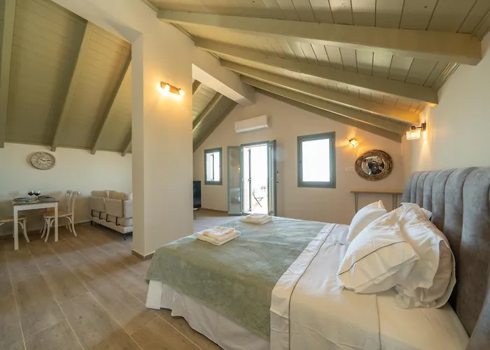 Hellosummer Boutique Suites,near Fiscardo! Aparthotel Antipata (Erisos)