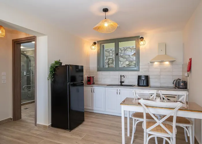 Hellosummer Boutique Suites,near Fiscardo! Aparthotel
