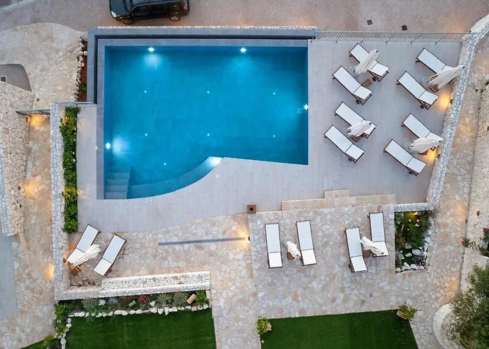 Hellosummer Boutique Suites,near Fiscardo!