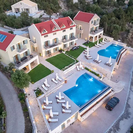 Hellosummer Boutique Suites,near Fiscardo! Апарт-отель Antipata (Erisos)