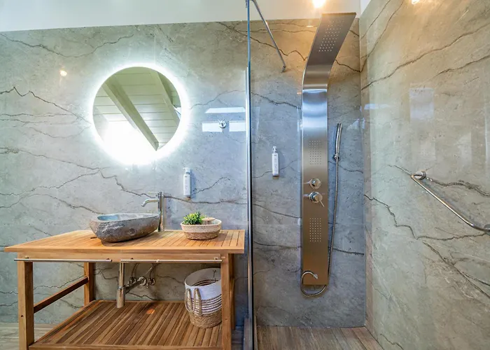 Hellosummer Boutique Suites,near Fiscardo! Апарт-отель Antipata (Erisos)